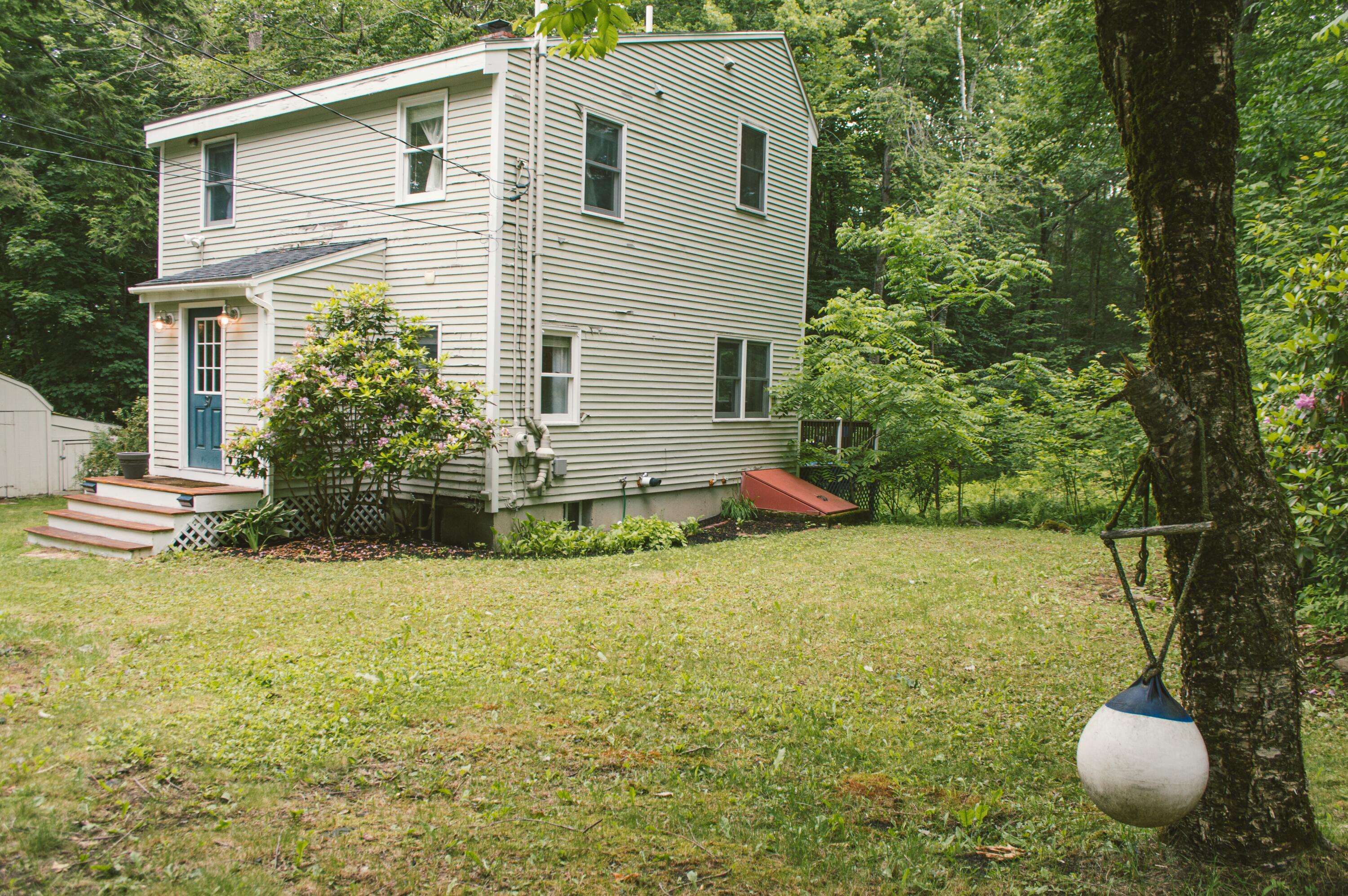 37 Pleasant Valley Road