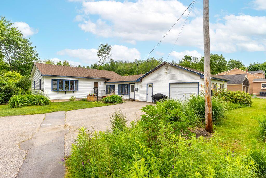 3 Willow Lane