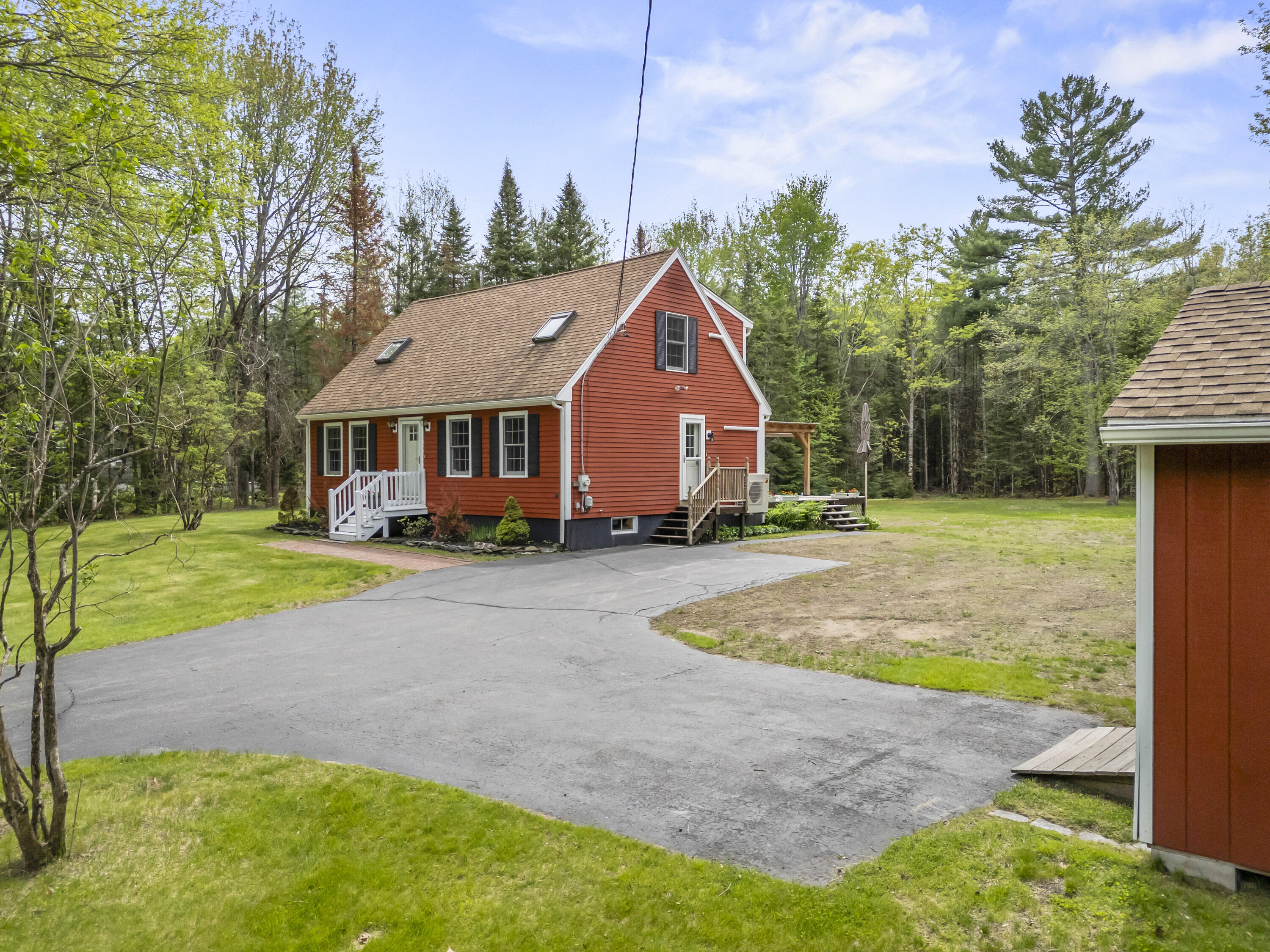 22 Woodridge Drive