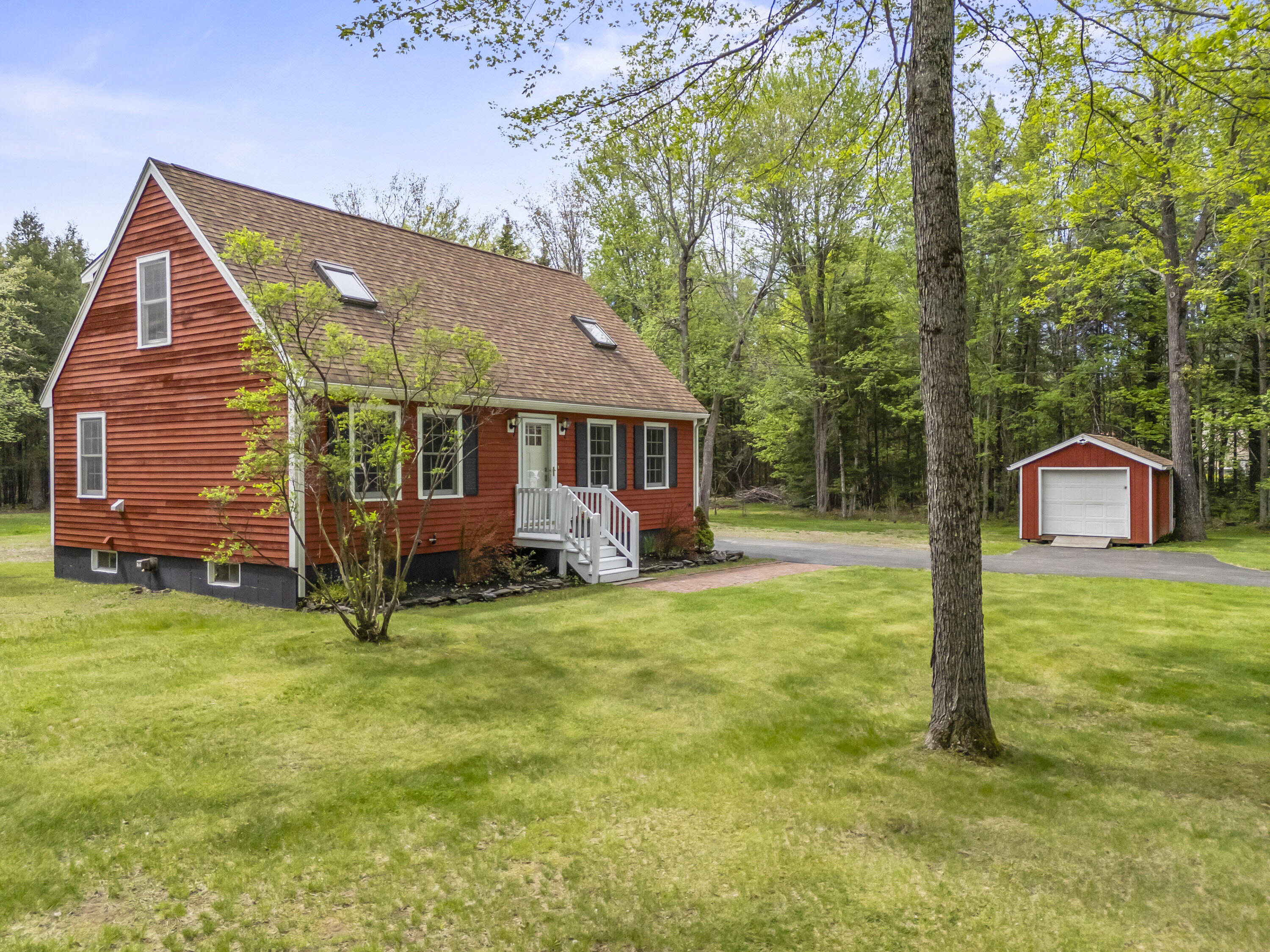 22 Woodridge Drive