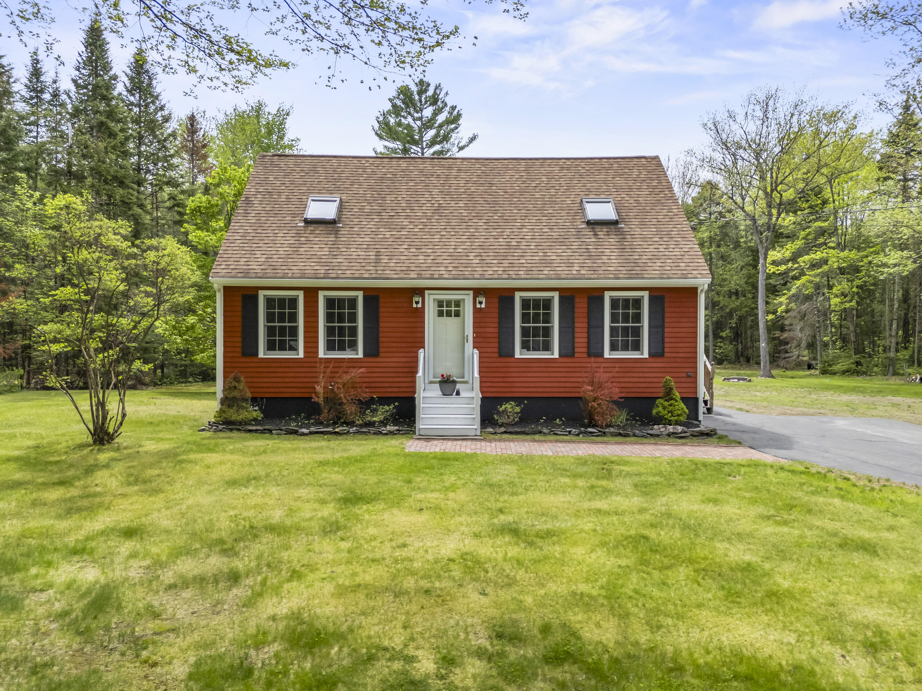 22 Woodridge Drive