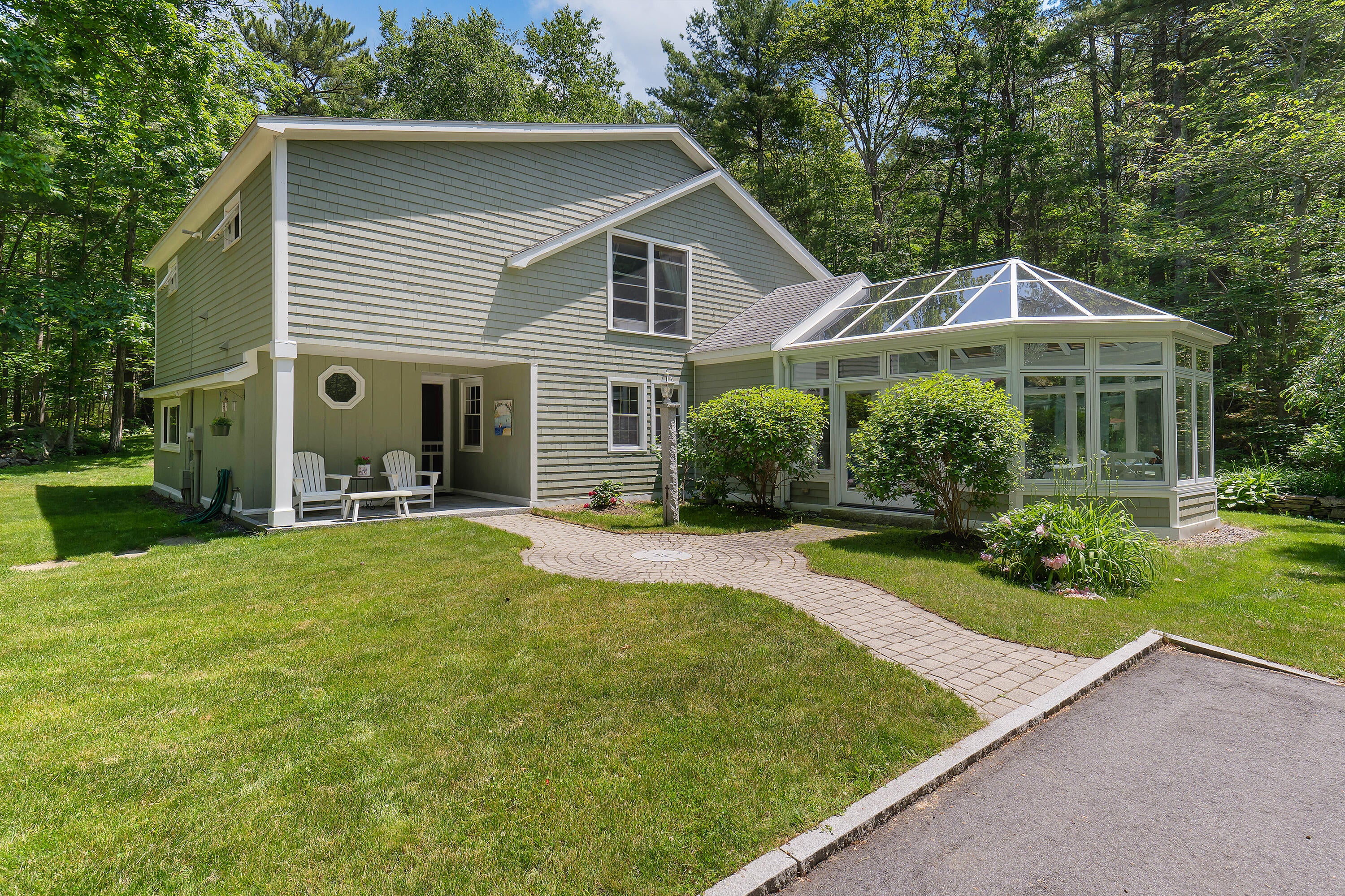 37 Pine Hill Road S