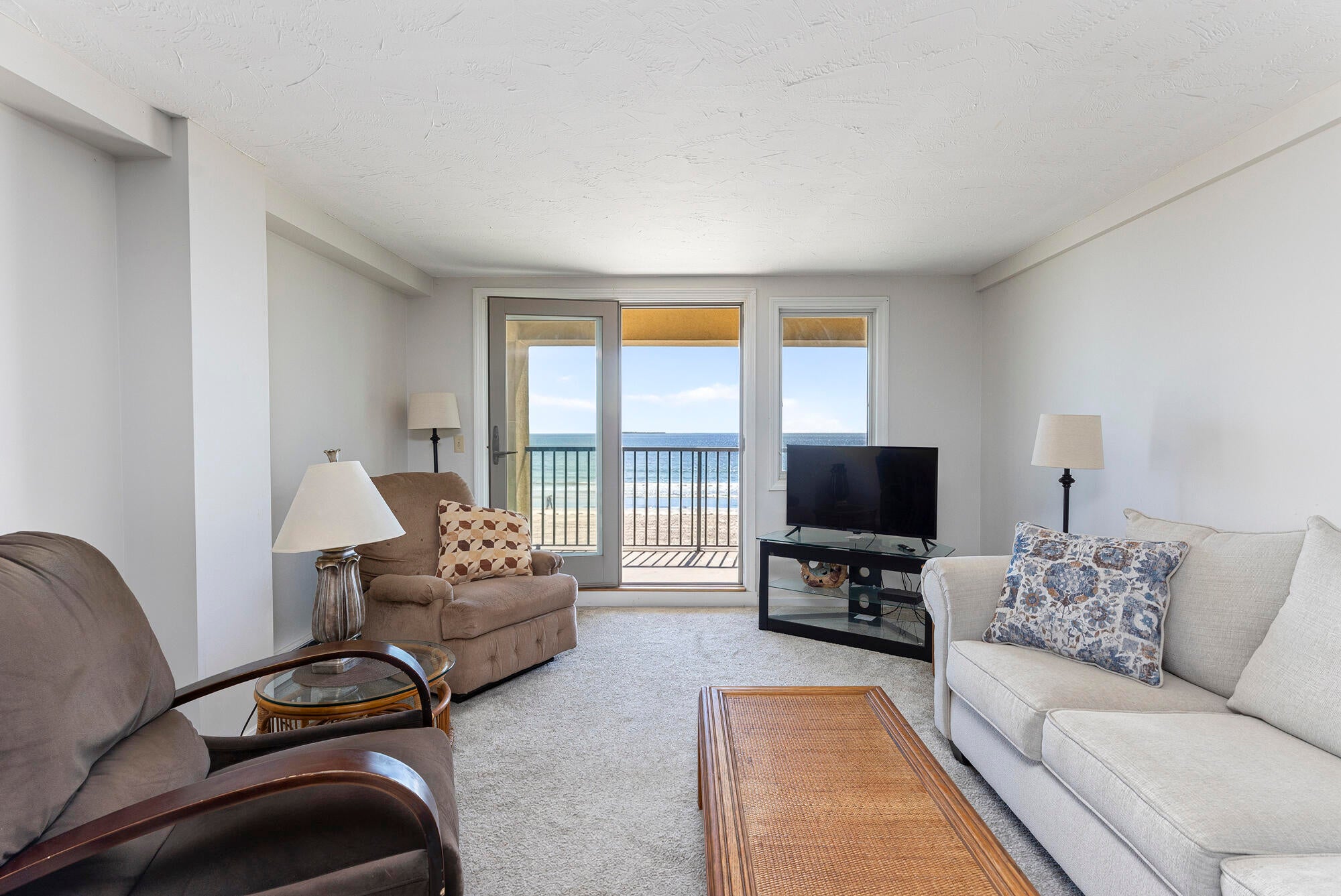 191 E Grand Avenue 301