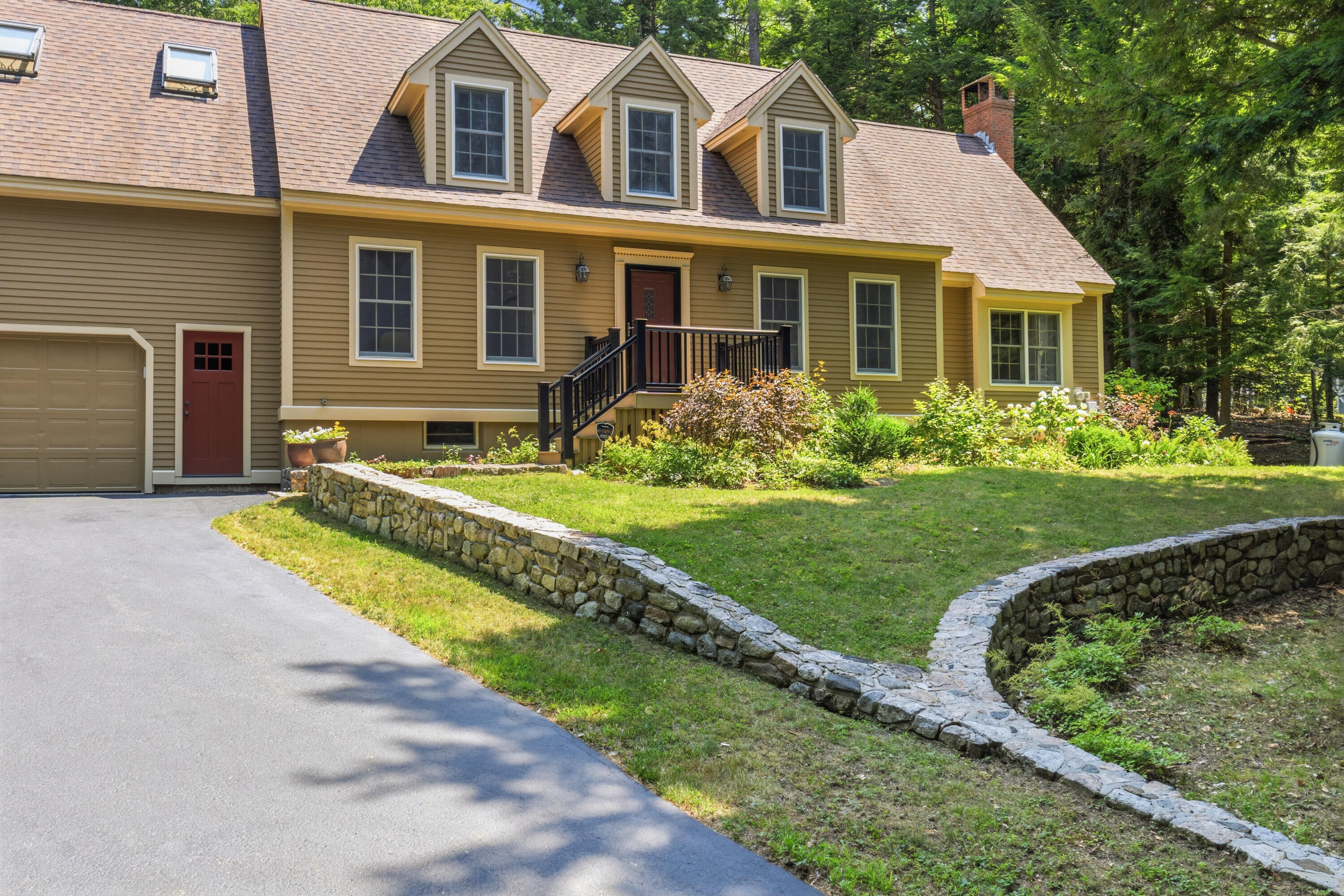 66 Rolling Hill Drive