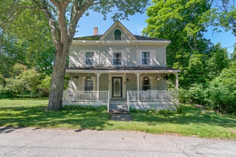 Photo of 21 Beach Avenue, Long Island, ME 04050 (MLS # 1668610)