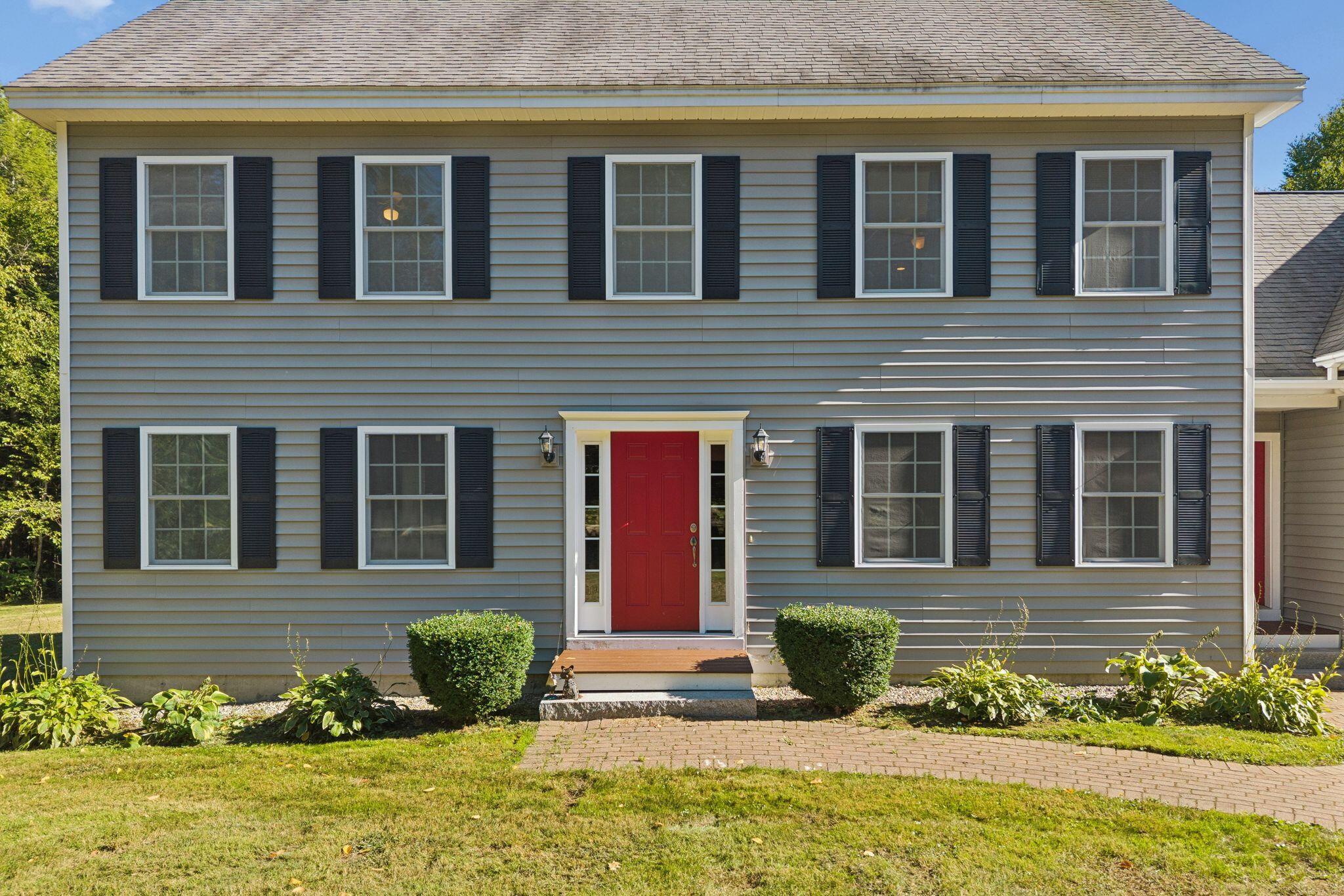 77 Mckenzie Way