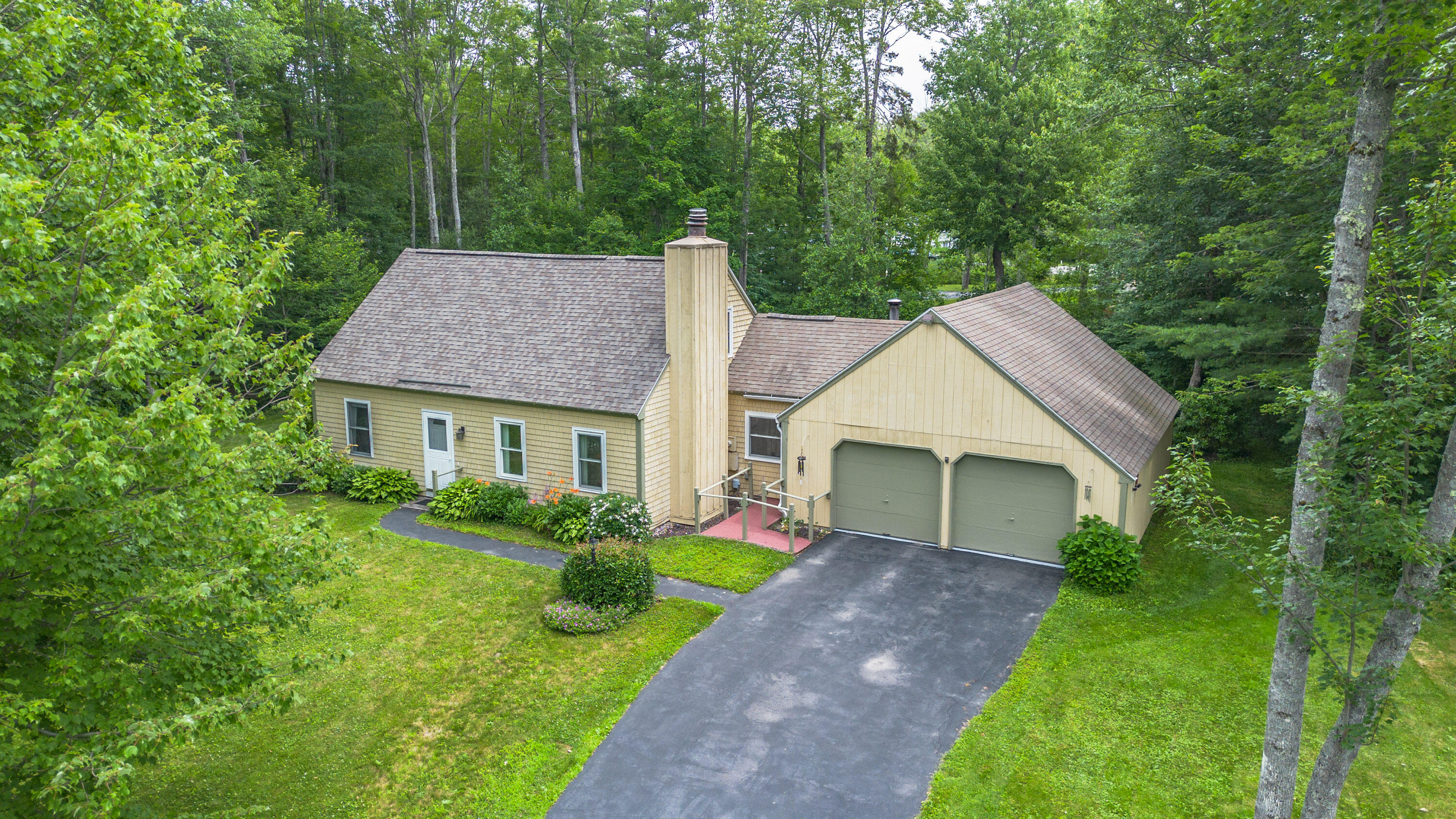 13 Hawthorn Circle