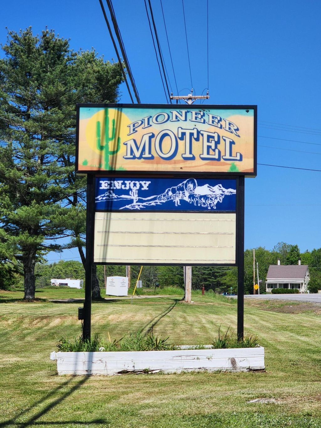Photo of 400 US Route 1, Edgecomb, ME 04556 (MLS # 1624585)