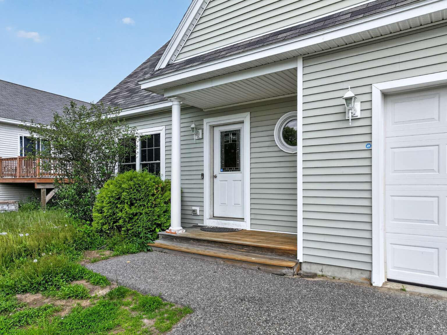 6 Stephanie Drive