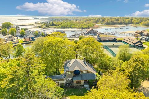Photo of 53 S Main Street #2, Kennebunkport, ME 04046 (MLS # 1664910)