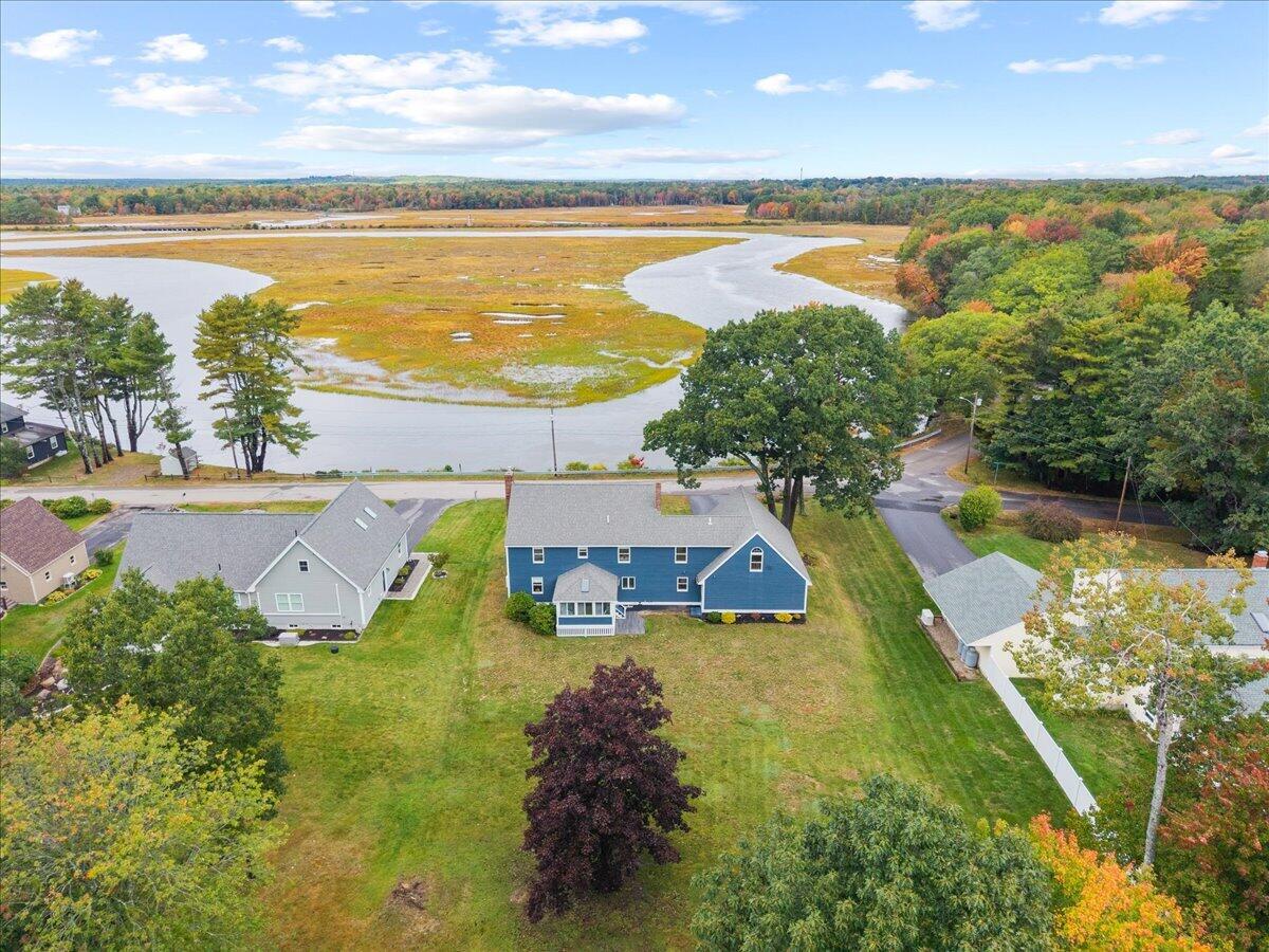 24 Clay Pits Road