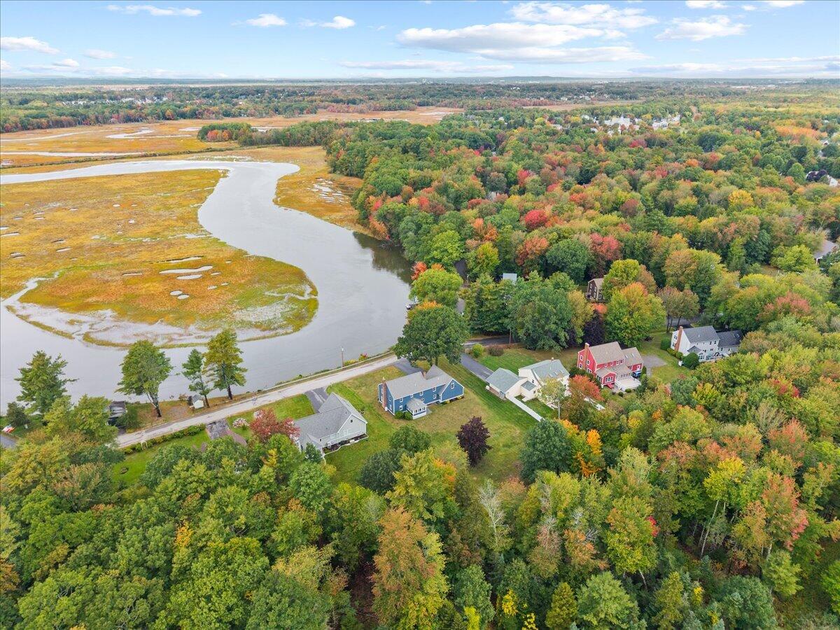 24 Clay Pits Road