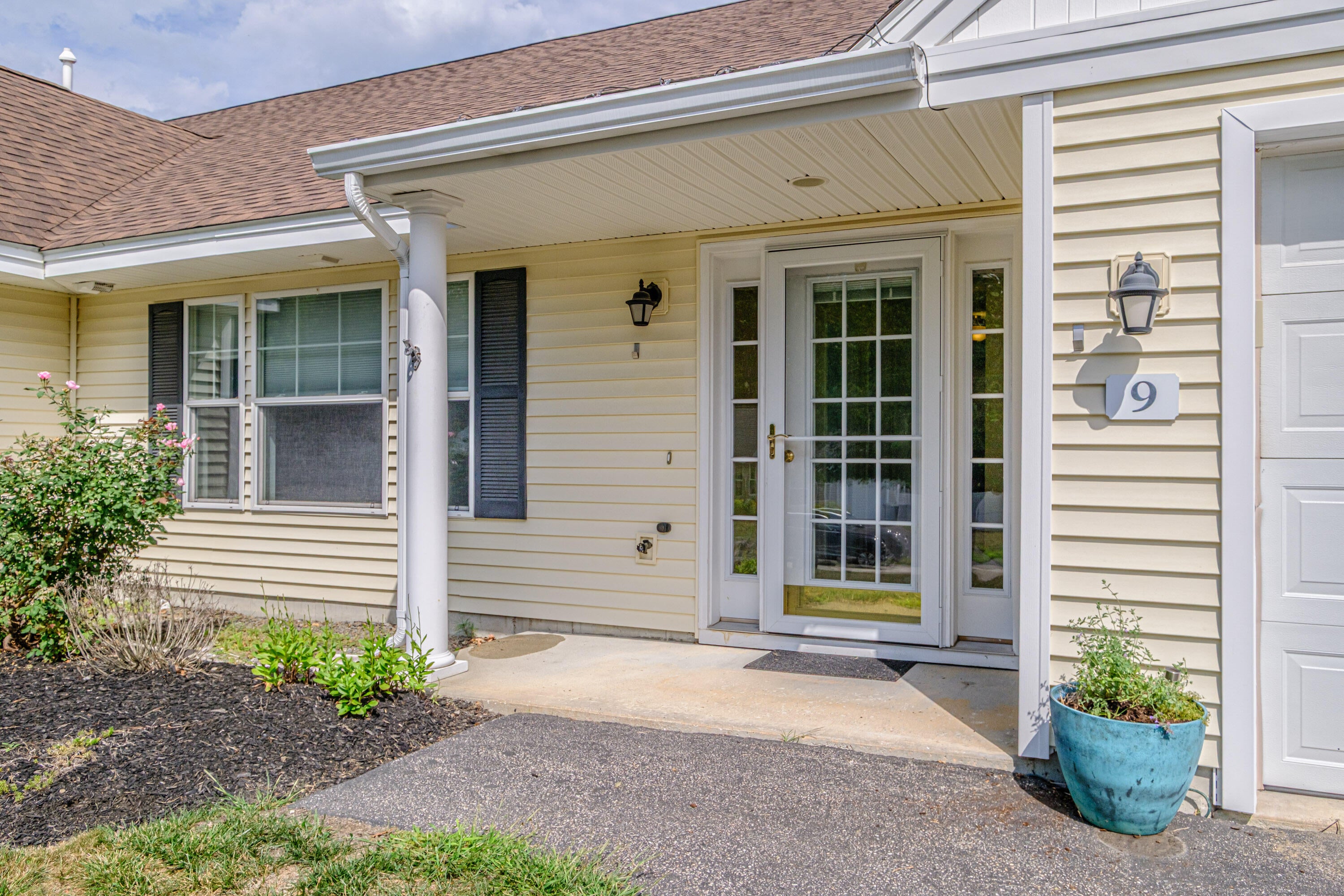 9 Macintosh Lane 9