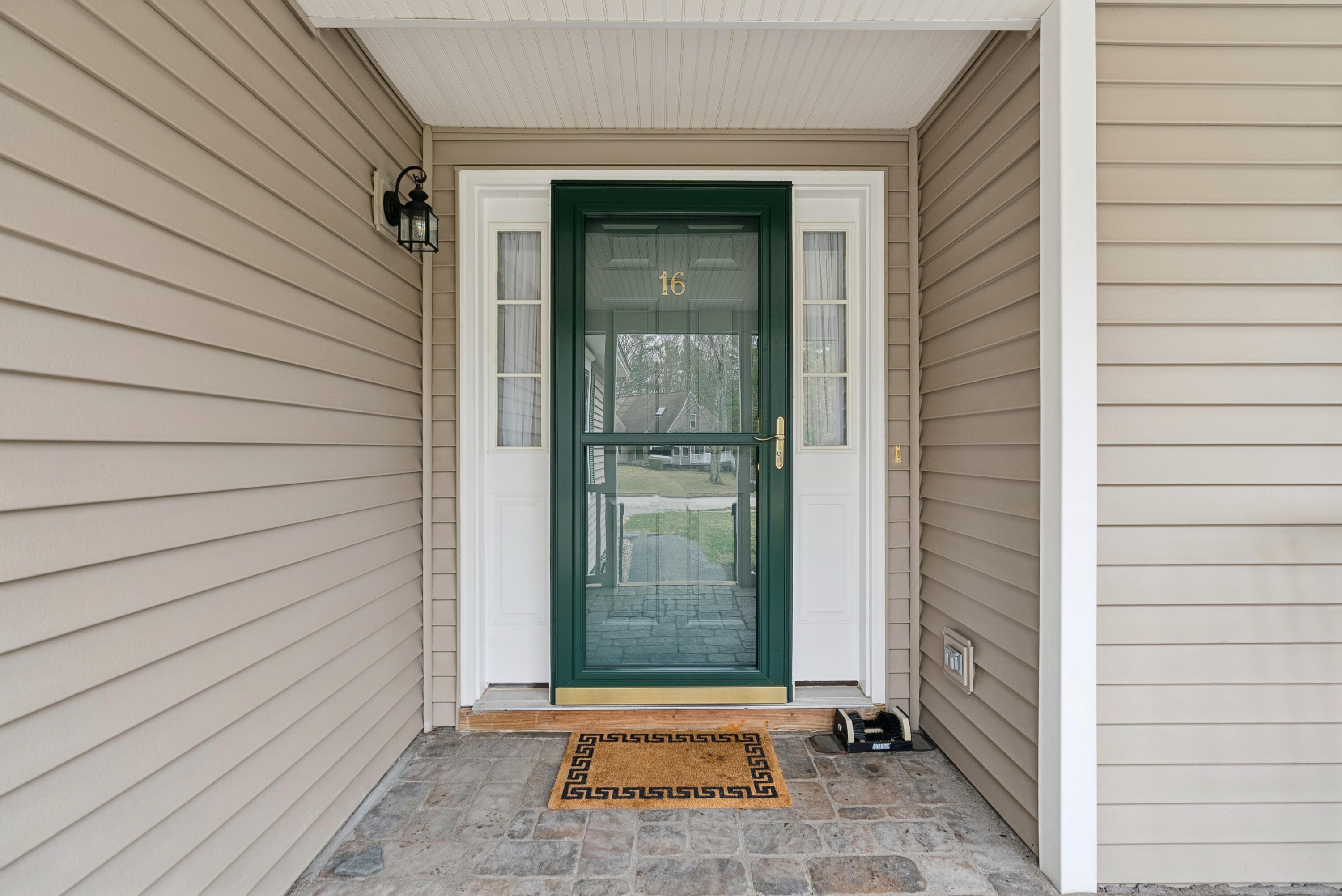 16 Dunnhill Drive 26