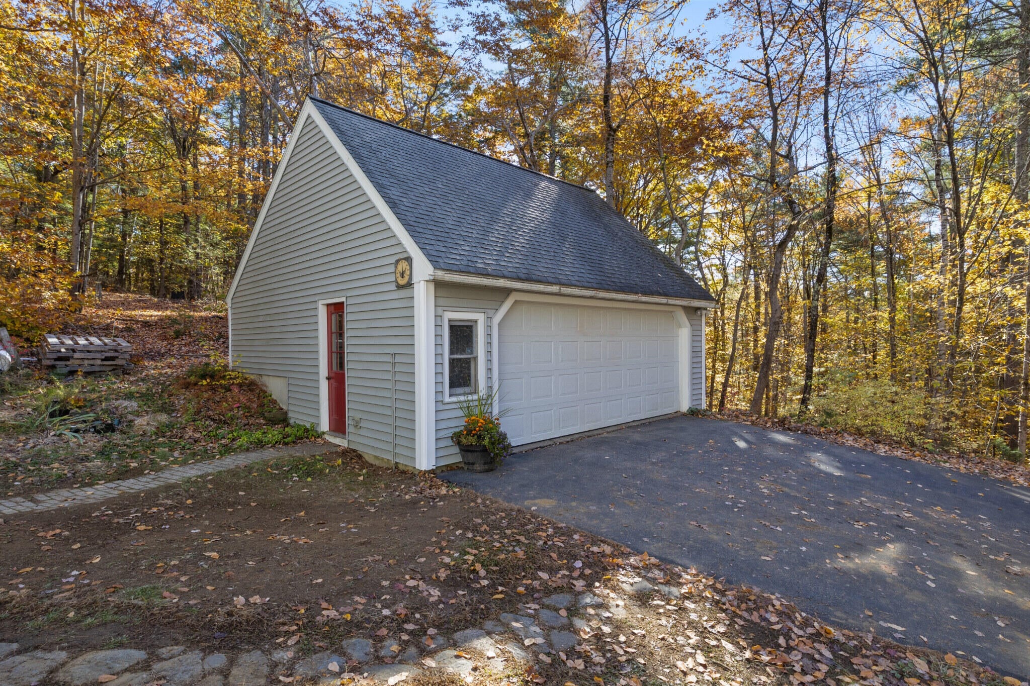 42 Buttonwood Drive