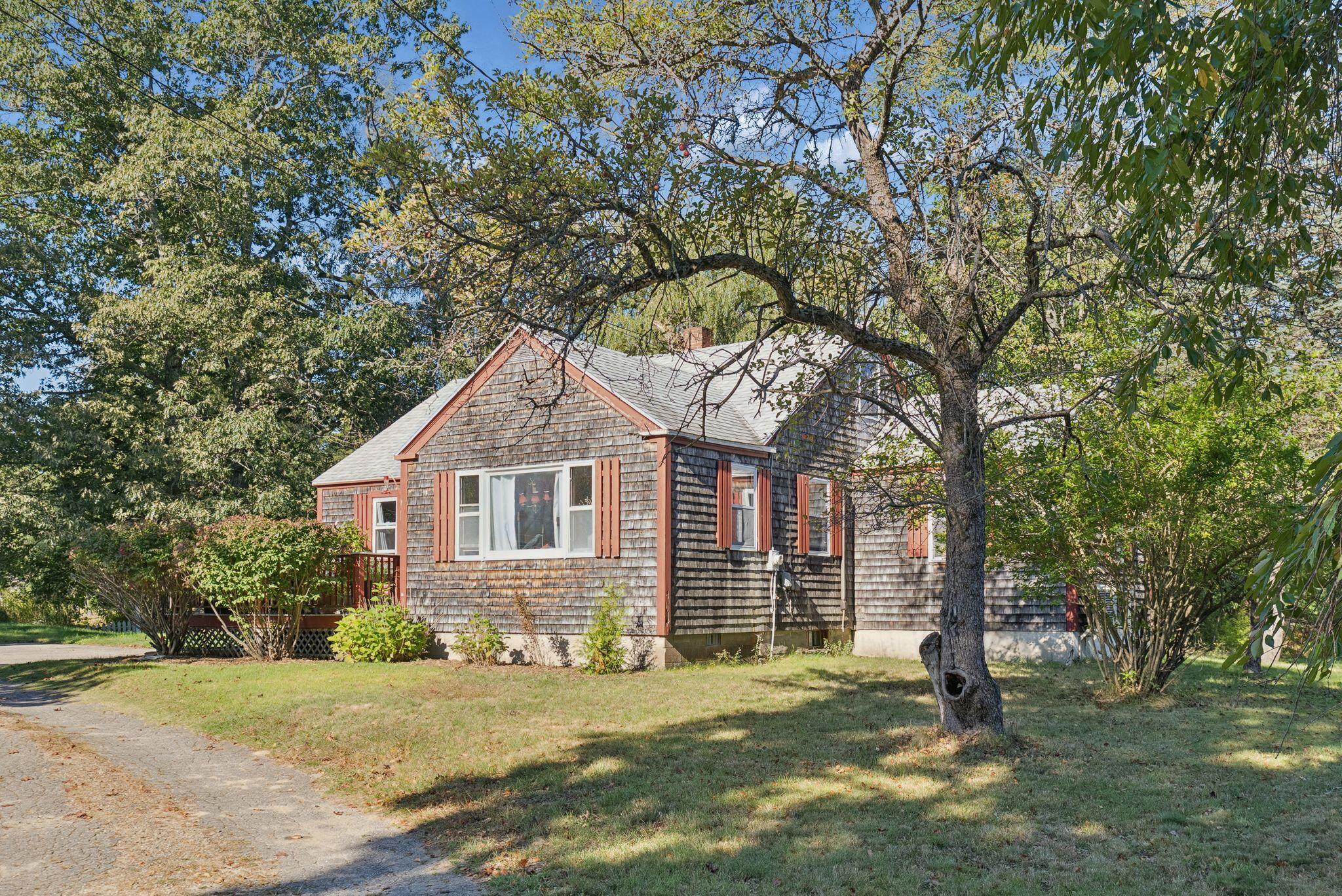 90 Beachwood Avenue