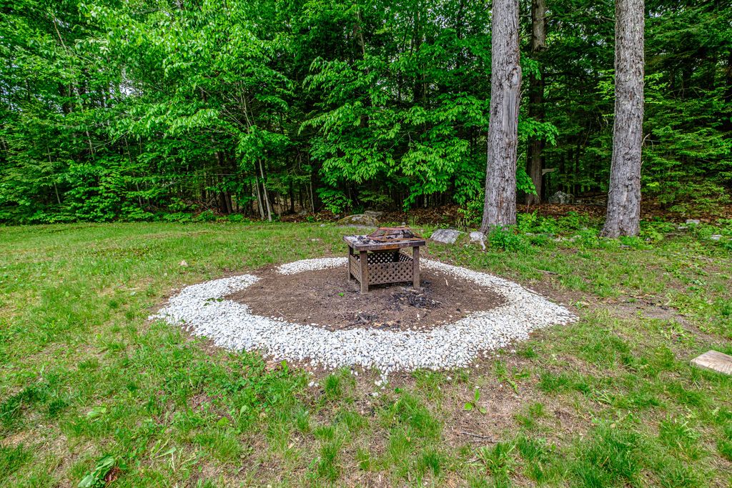 Photo of 28 Robinson Hill Road, Oxford, ME 04270 (MLS # 1665232)