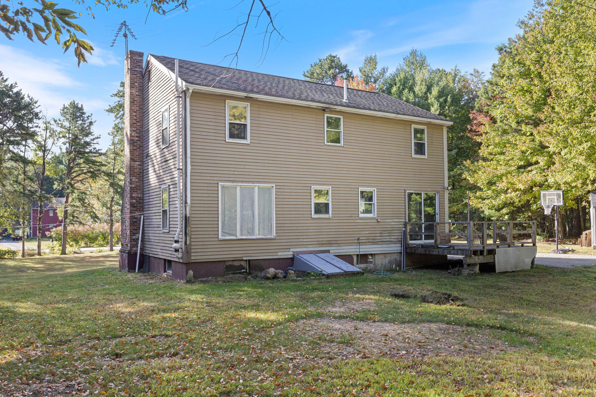 8 Holly Way