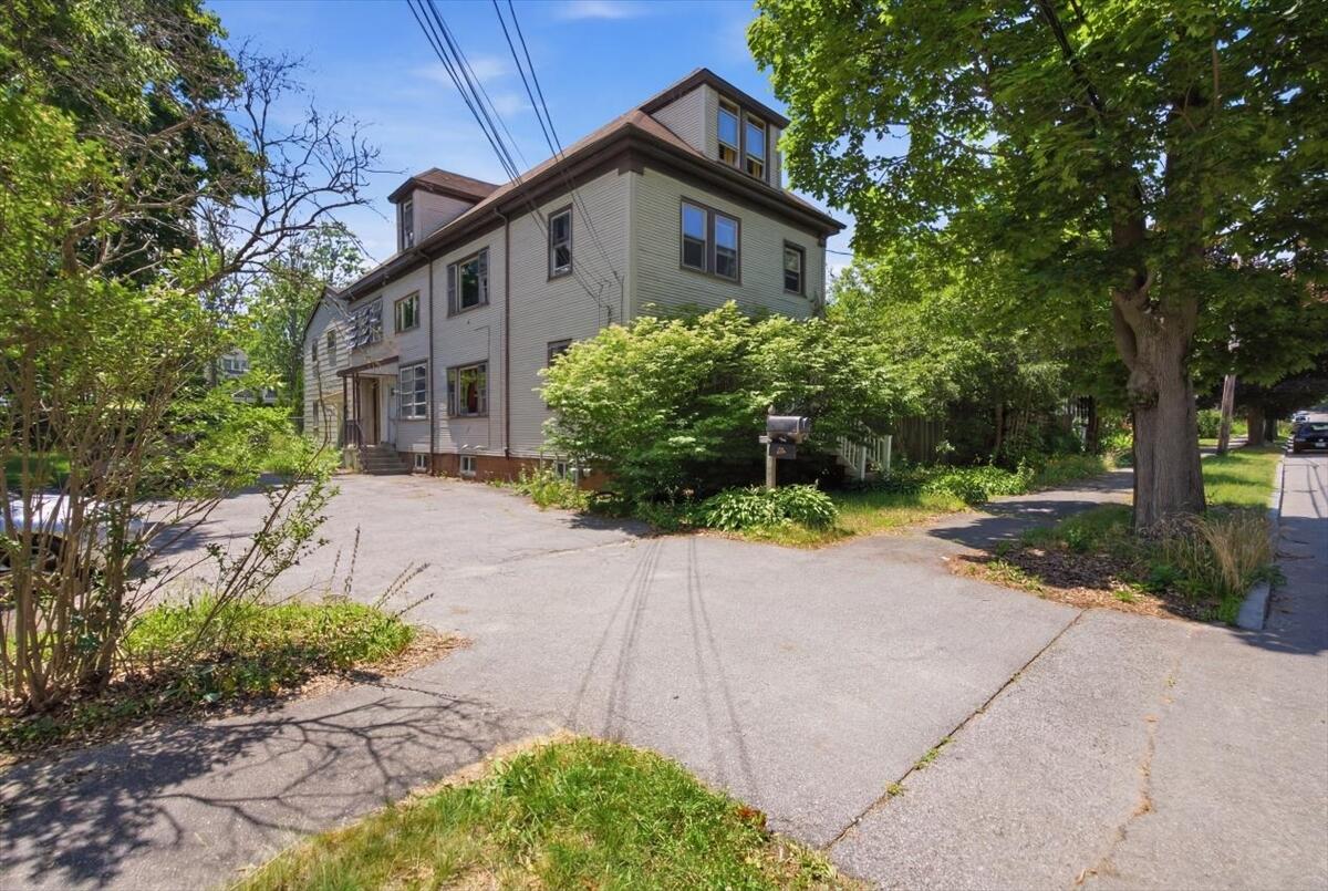 16 Hartley Street