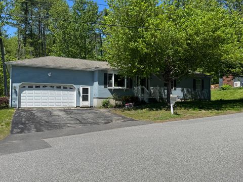 Photo of 14 Kensington Terrace, Lewiston, ME 04240 (MLS # 1664914)
