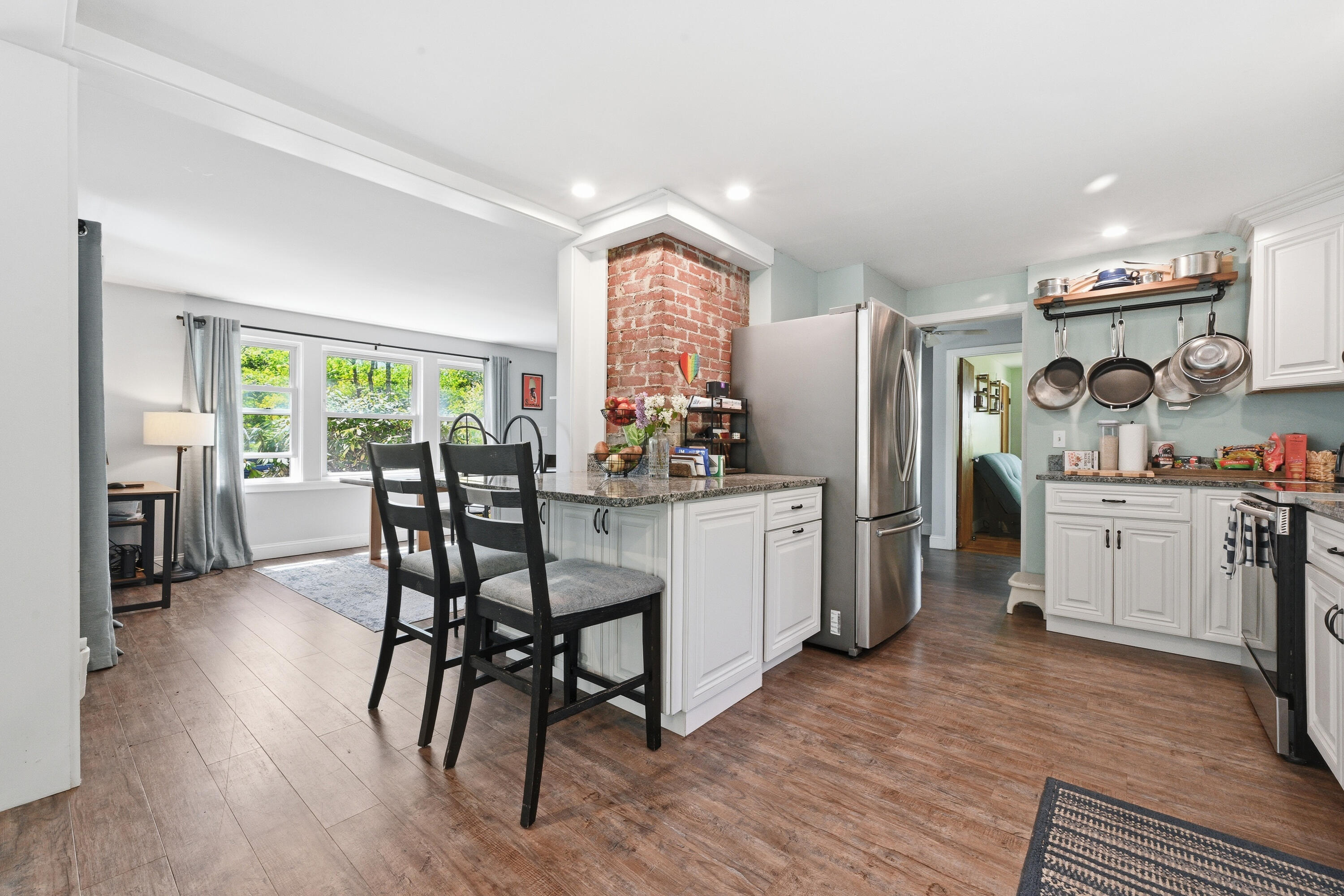 77 Lunt Road