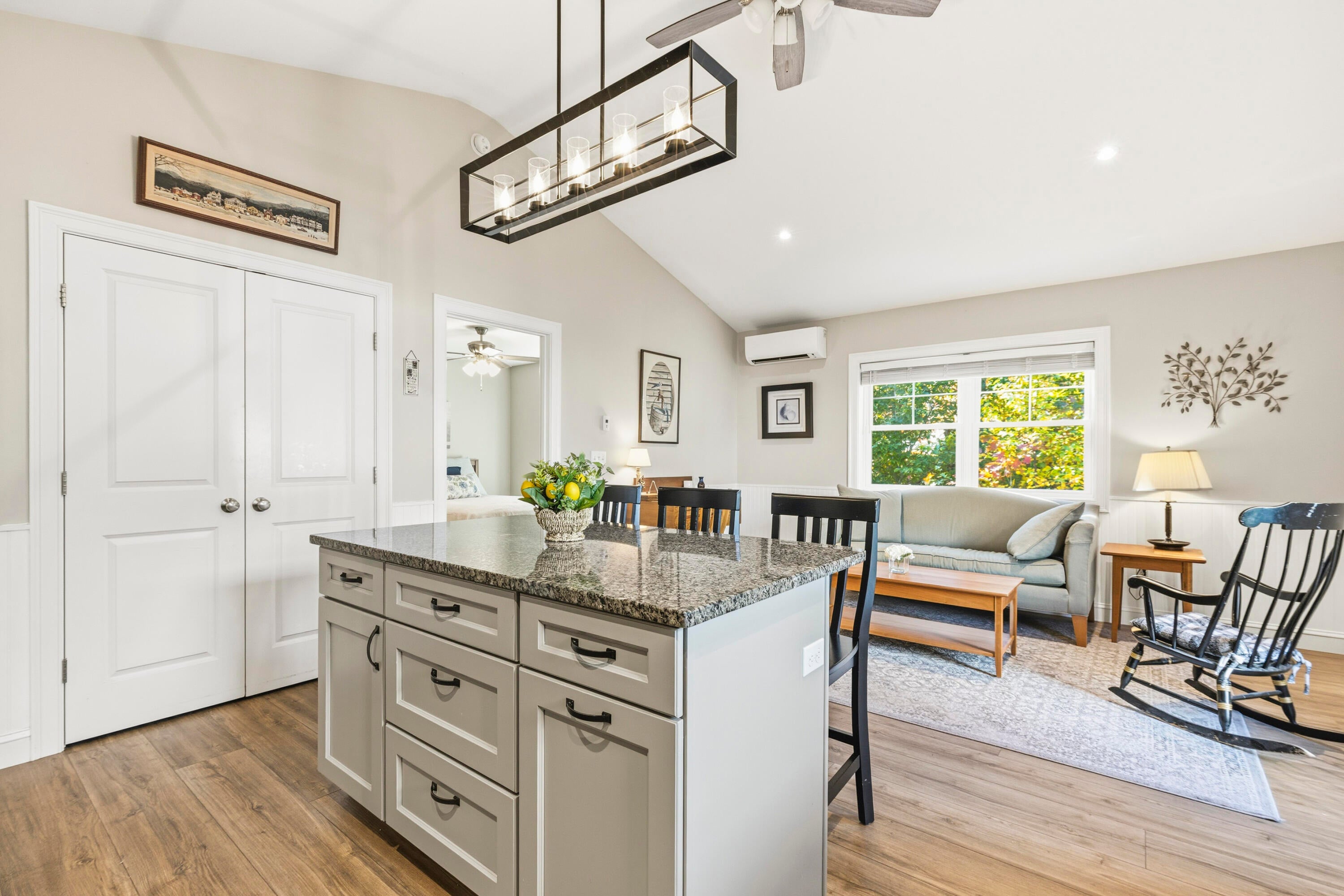 8 Conifer Drive 4