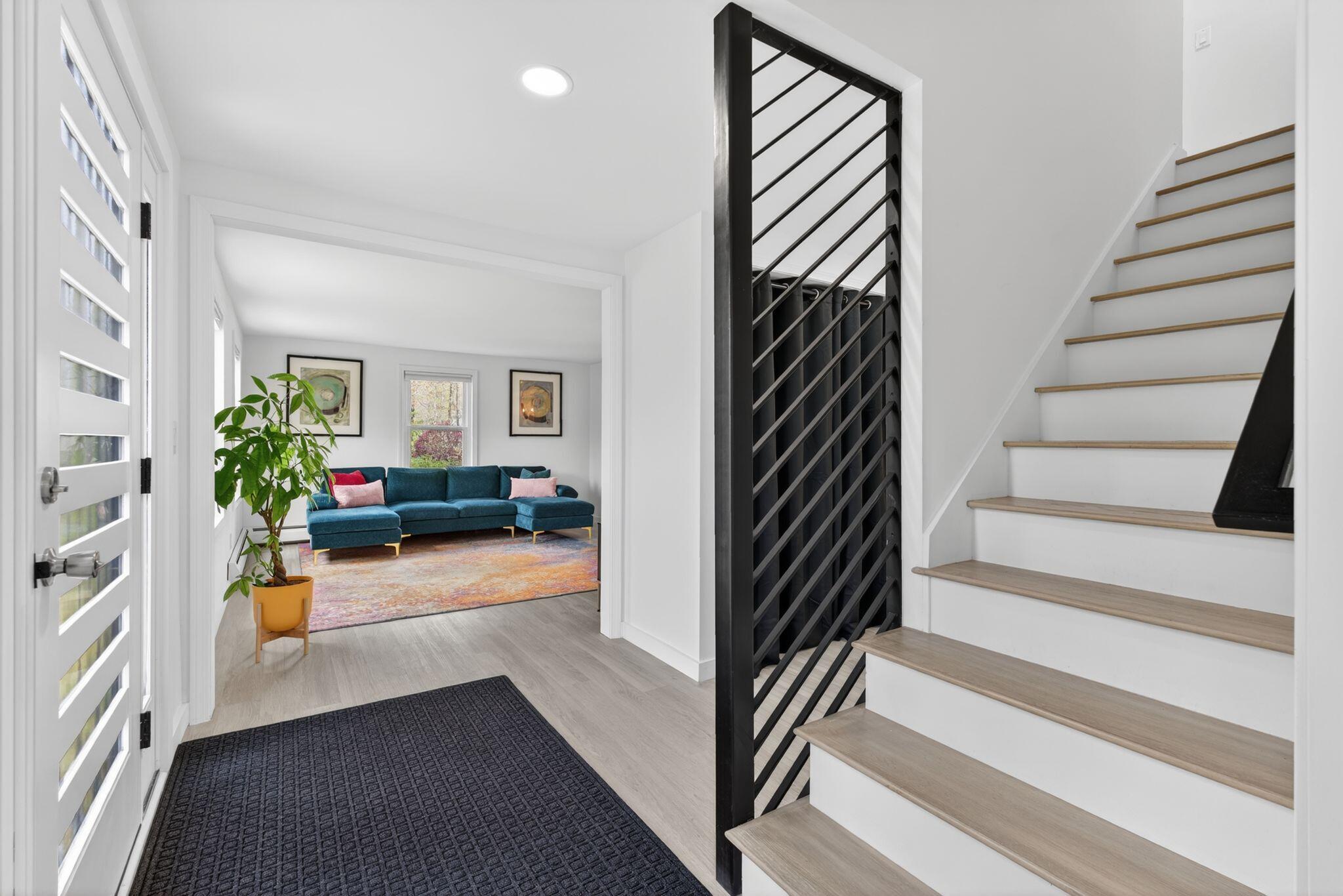 8 Mast Road