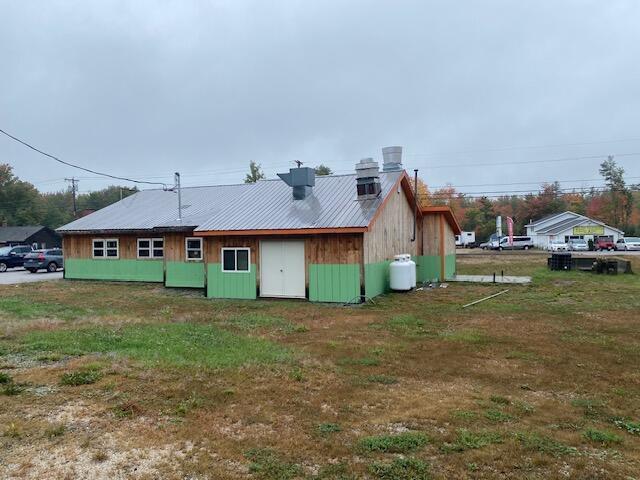 405 Ossipee Trail W