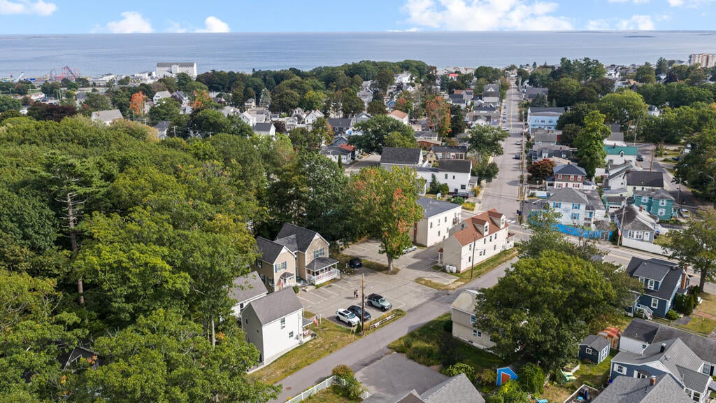 90 Saco Avenue 4