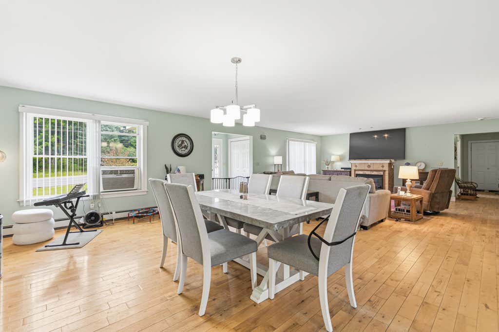 Photo of 2 Victoria Drive, Gray, ME 04039 (MLS # 1669267)