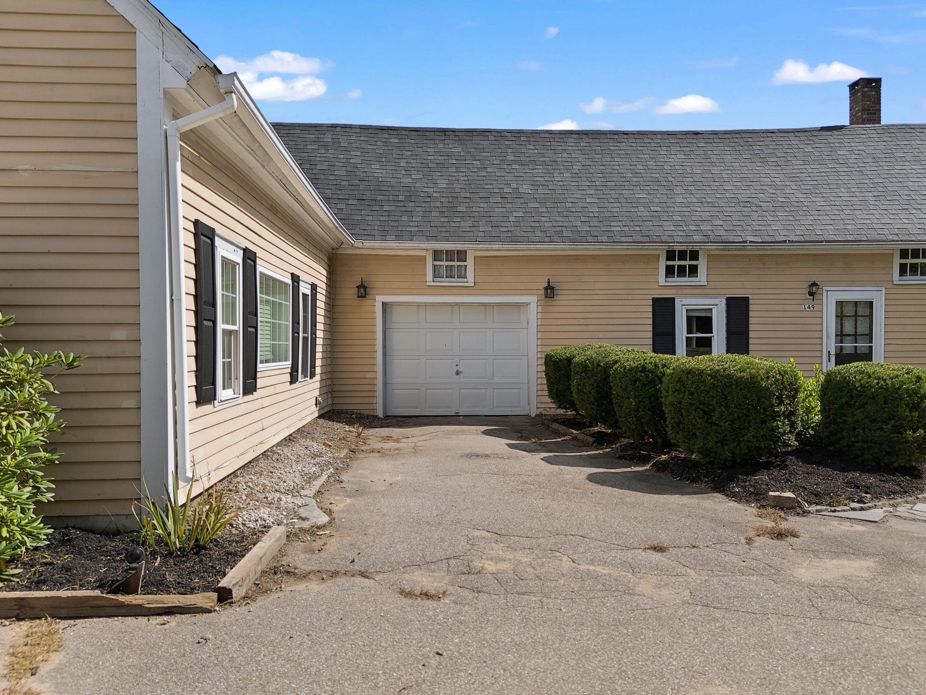 149 Dow Highway