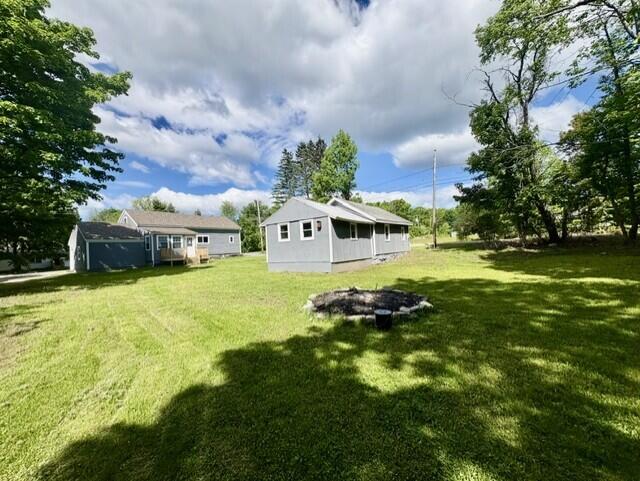 887 Foxes Ridge Road