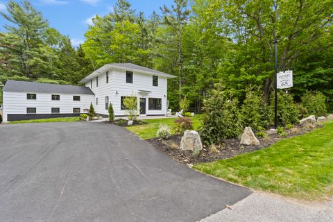 Photo of 65 Middle Road, Falmouth, ME 04105 (MLS # 1665197)