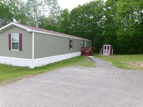 Photo of 1 Gilmore Drive, Topsham, ME 04086 (MLS # 1664427)