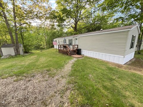 Photo of 70 Amys Circle, Dresden, ME 04342 (MLS # 1665244)