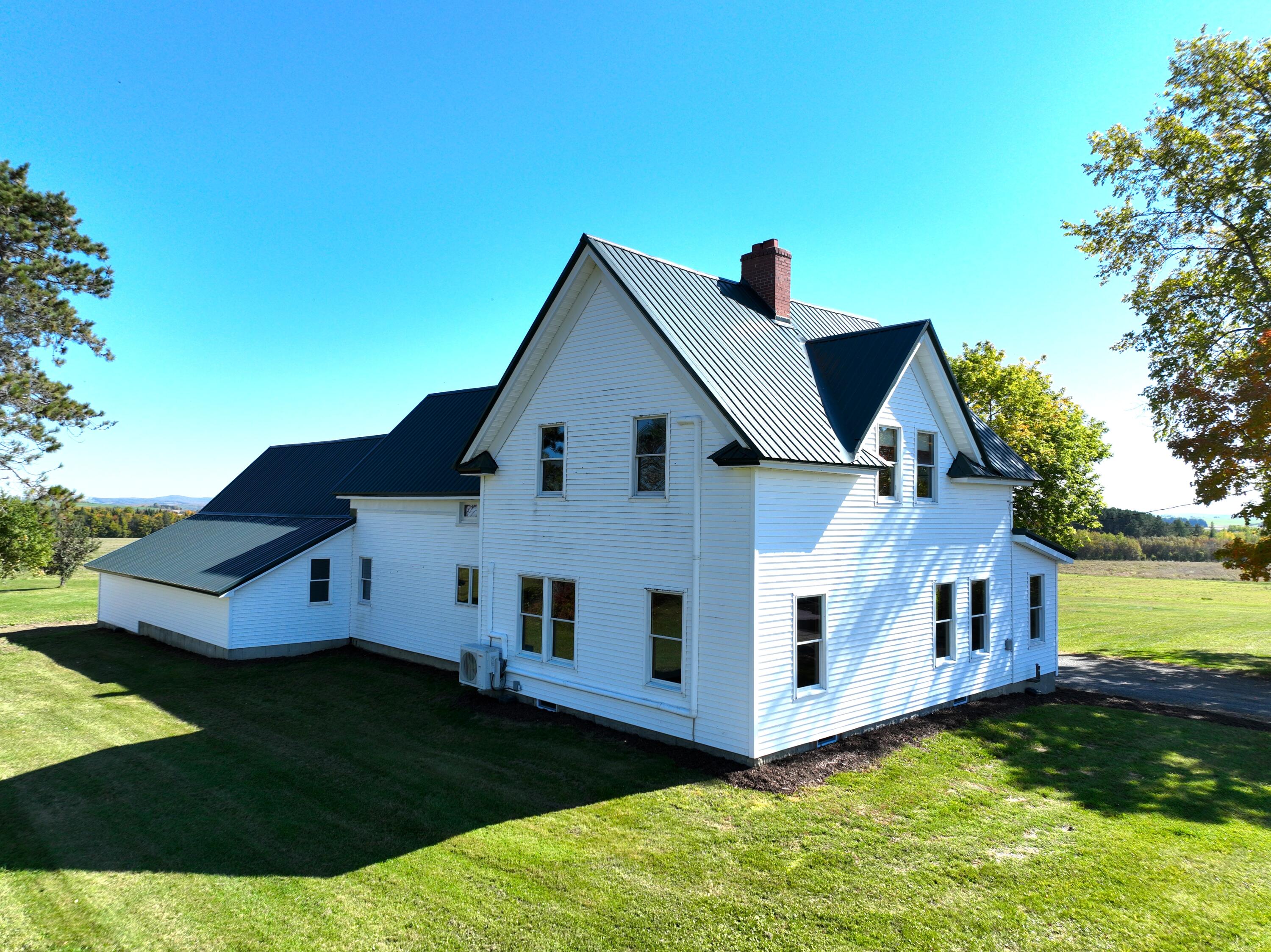 424 Strickland Road