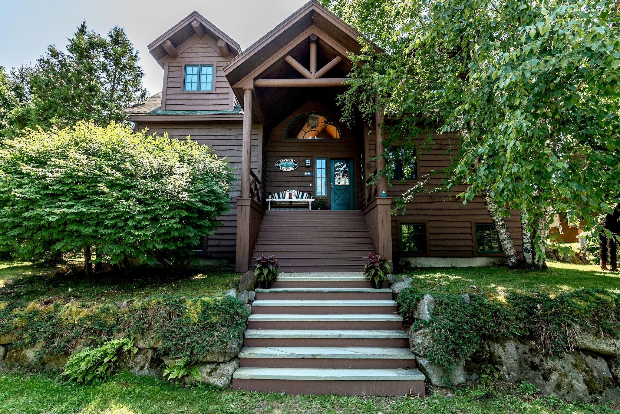 5006 Mountain View Road