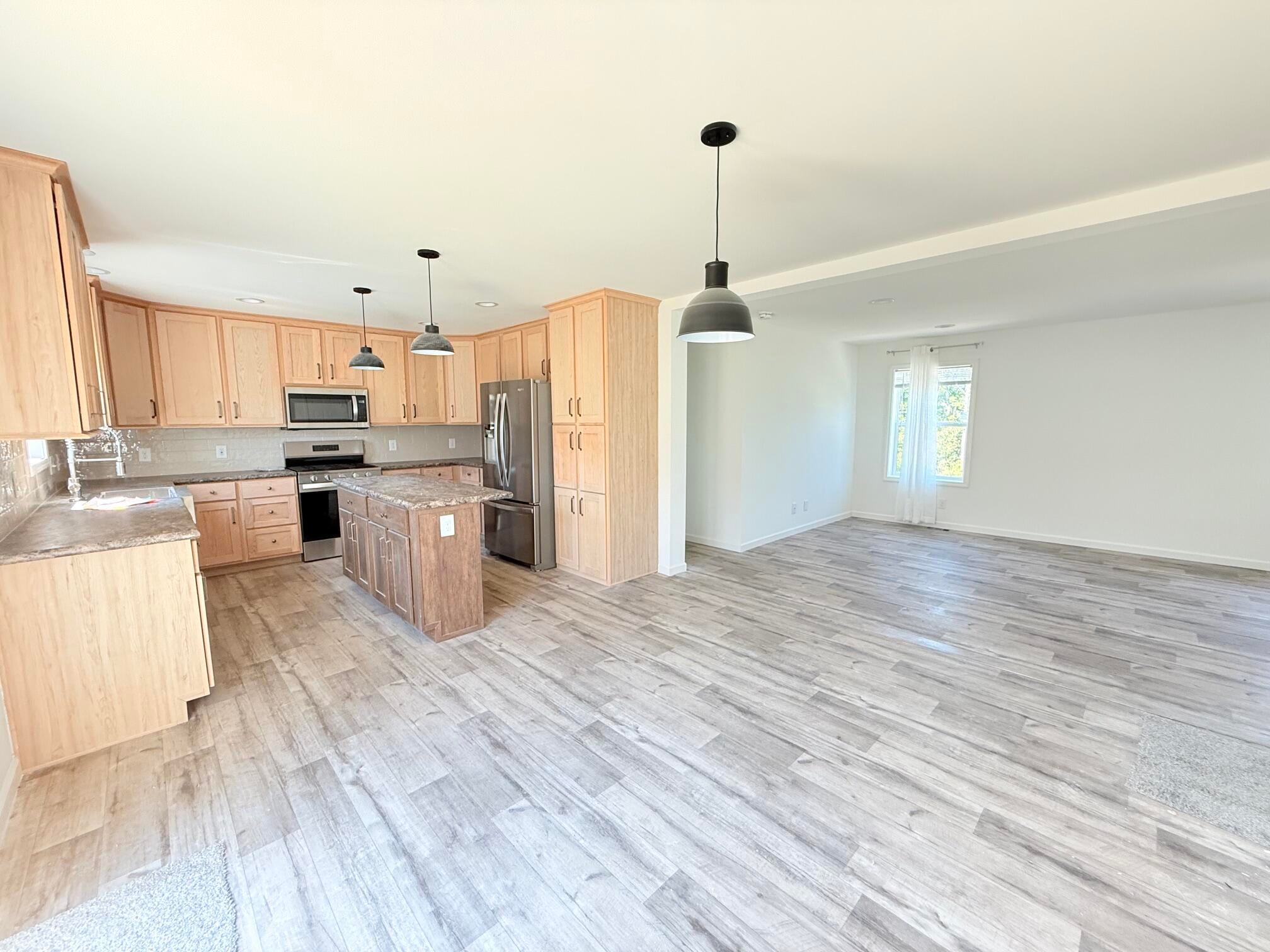 12 Baxter Boulevard