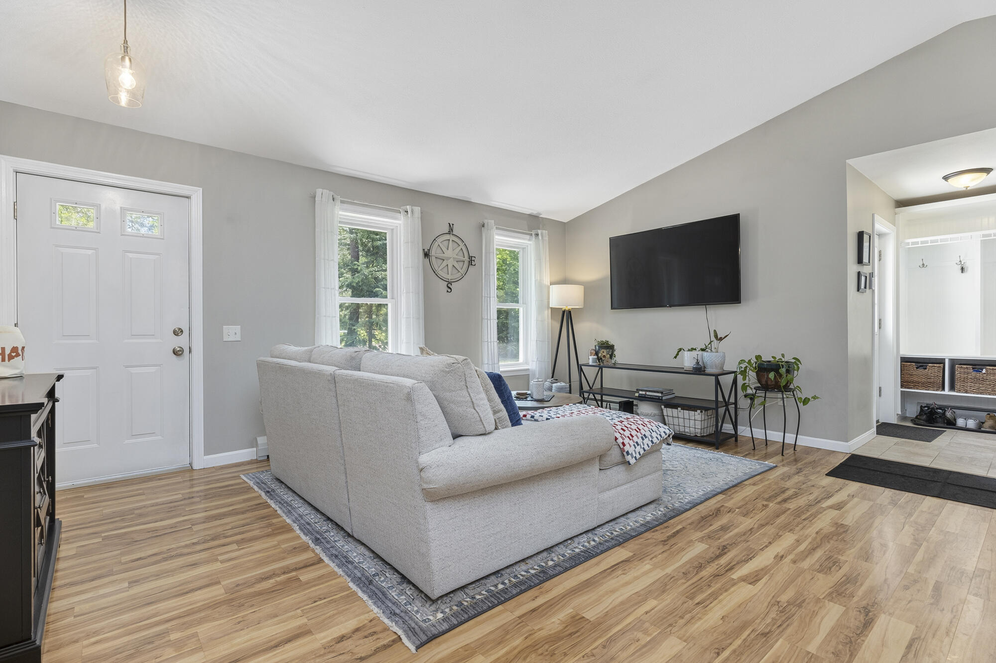 211 Broadturn Road