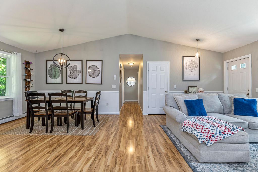 Photo of 211 Broadturn Road, Scarborough, ME 04074 (MLS # 1665554)