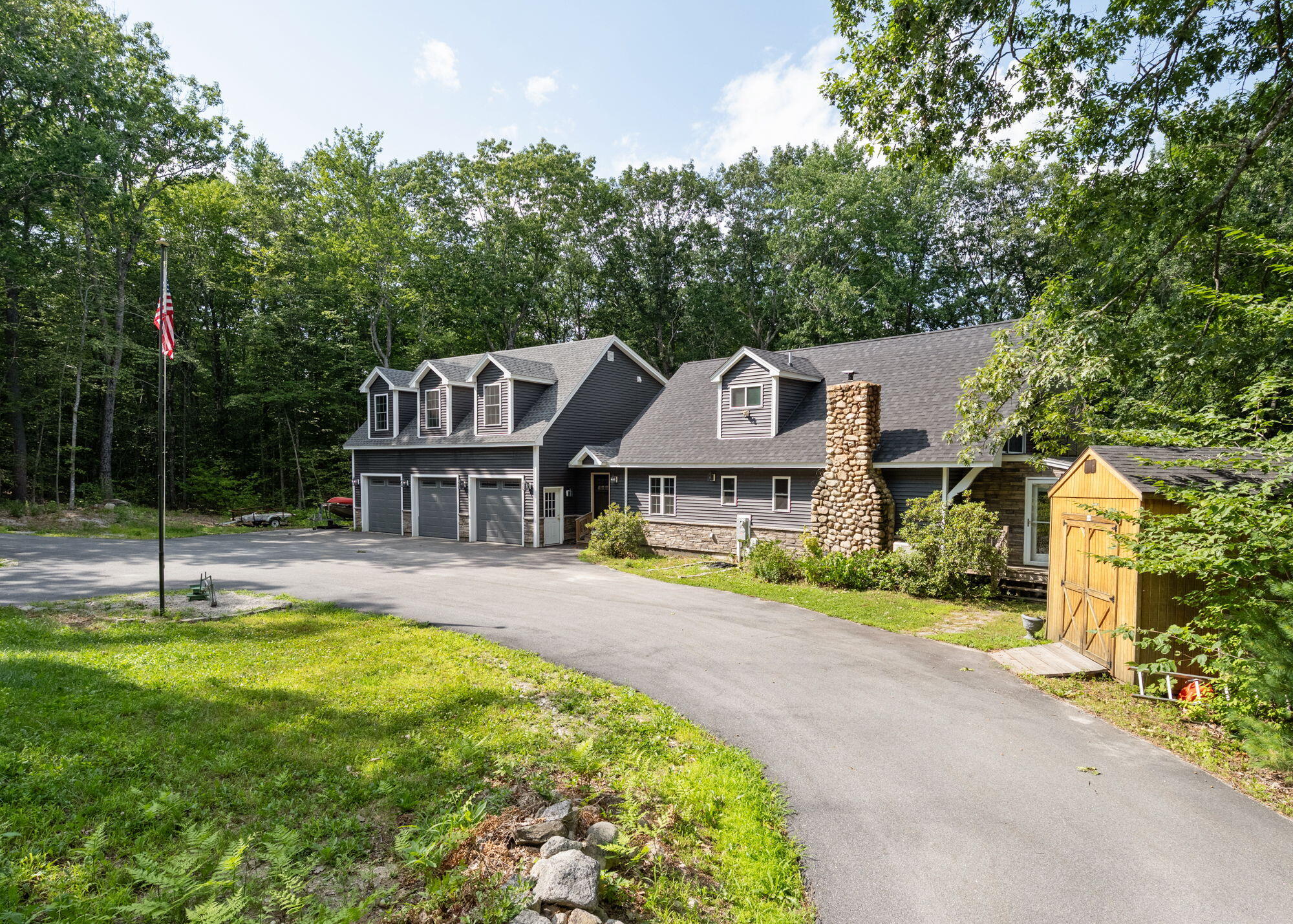 152 Thompson Lake Shores Road
