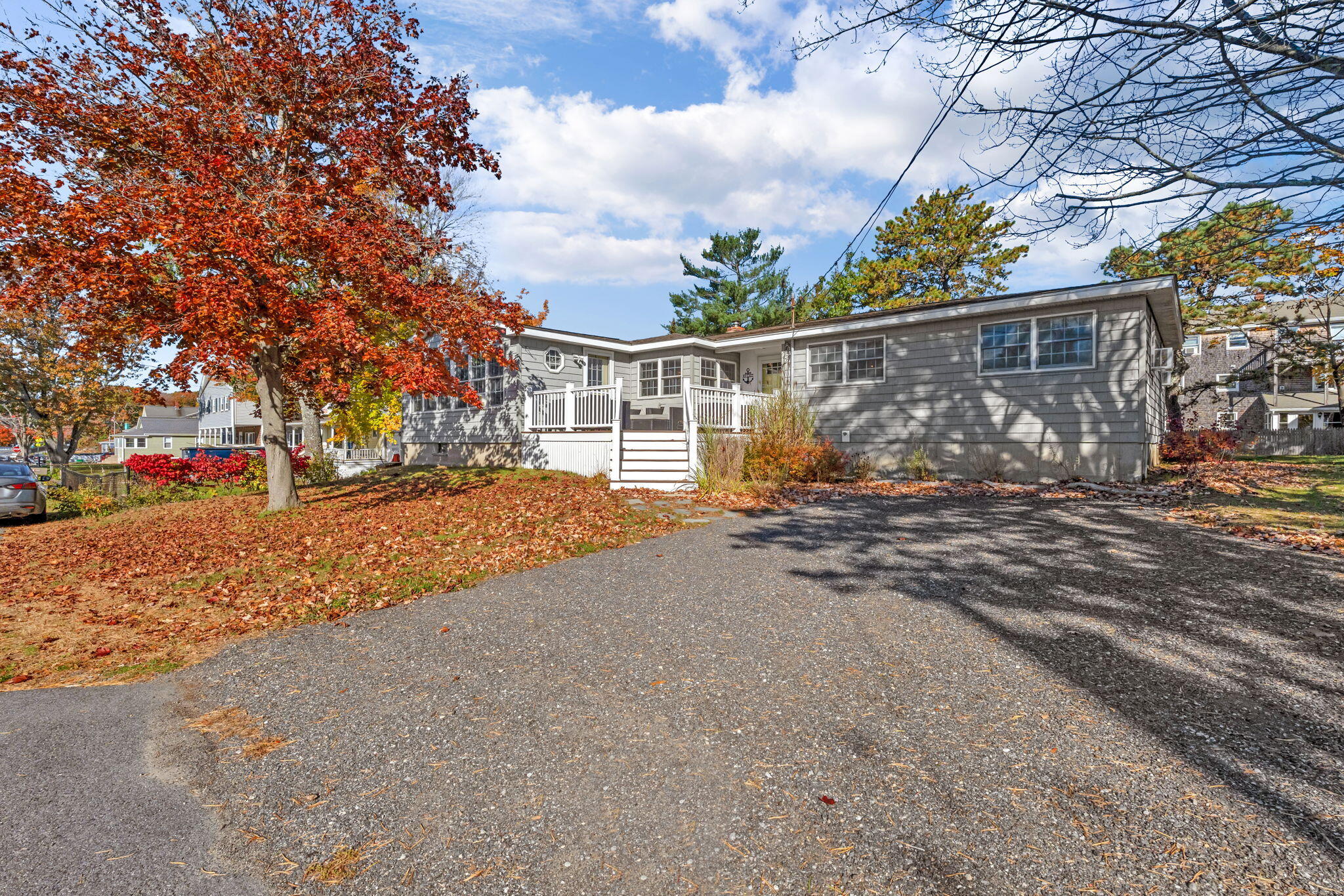 16 Lower Beach Road