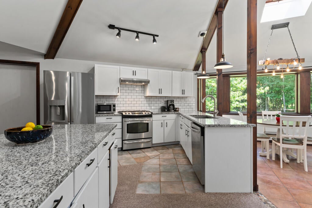 220 Fort Hill Road