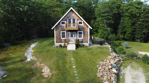 Photo of 52 Greystone Lane, Brunswick, ME 04011 (MLS # 1670724)