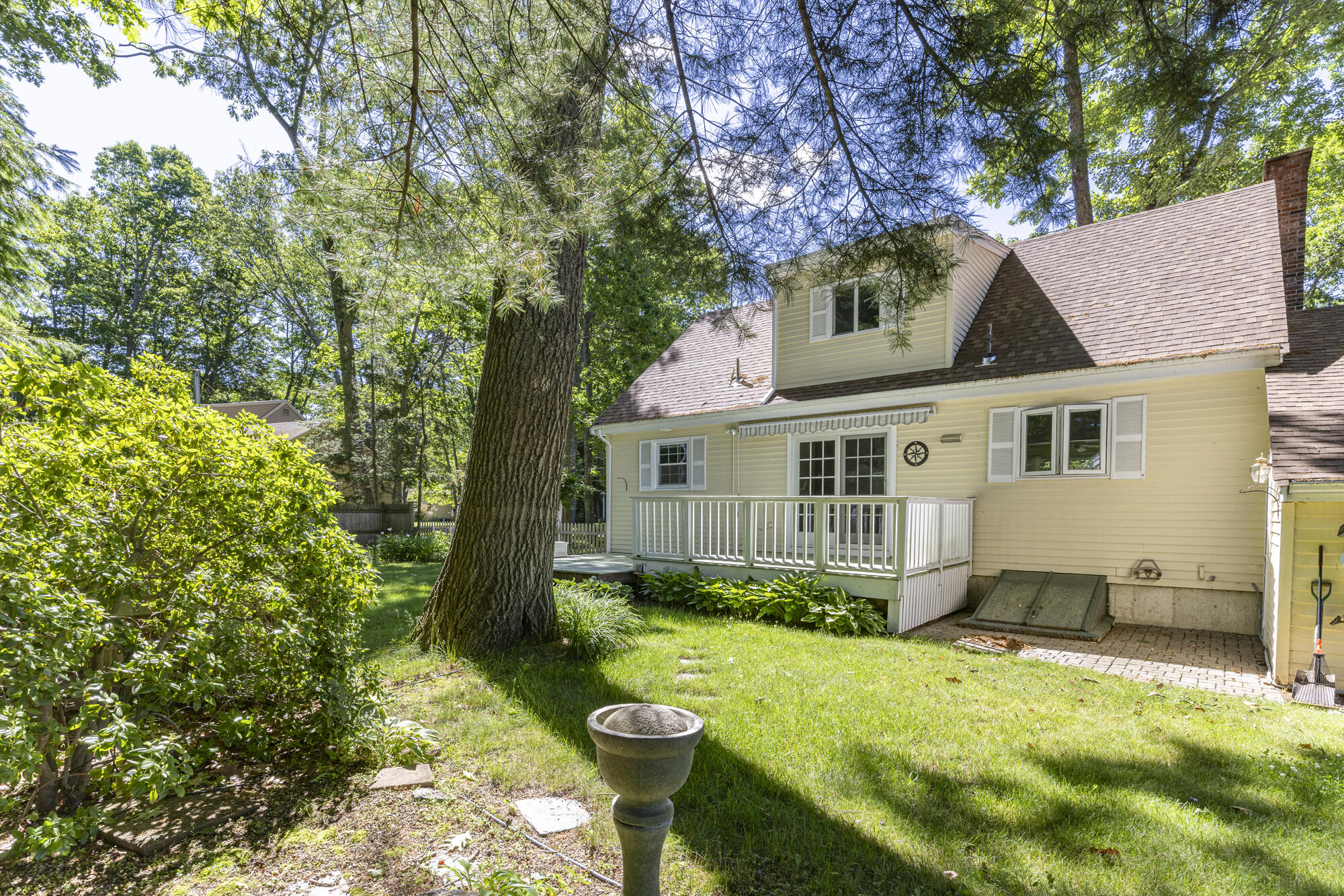 2 Sweet Fern Road