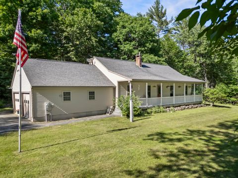 Photo of 32 Fieldstone Drive, West Gardiner, ME 04345 (MLS # 1668197)