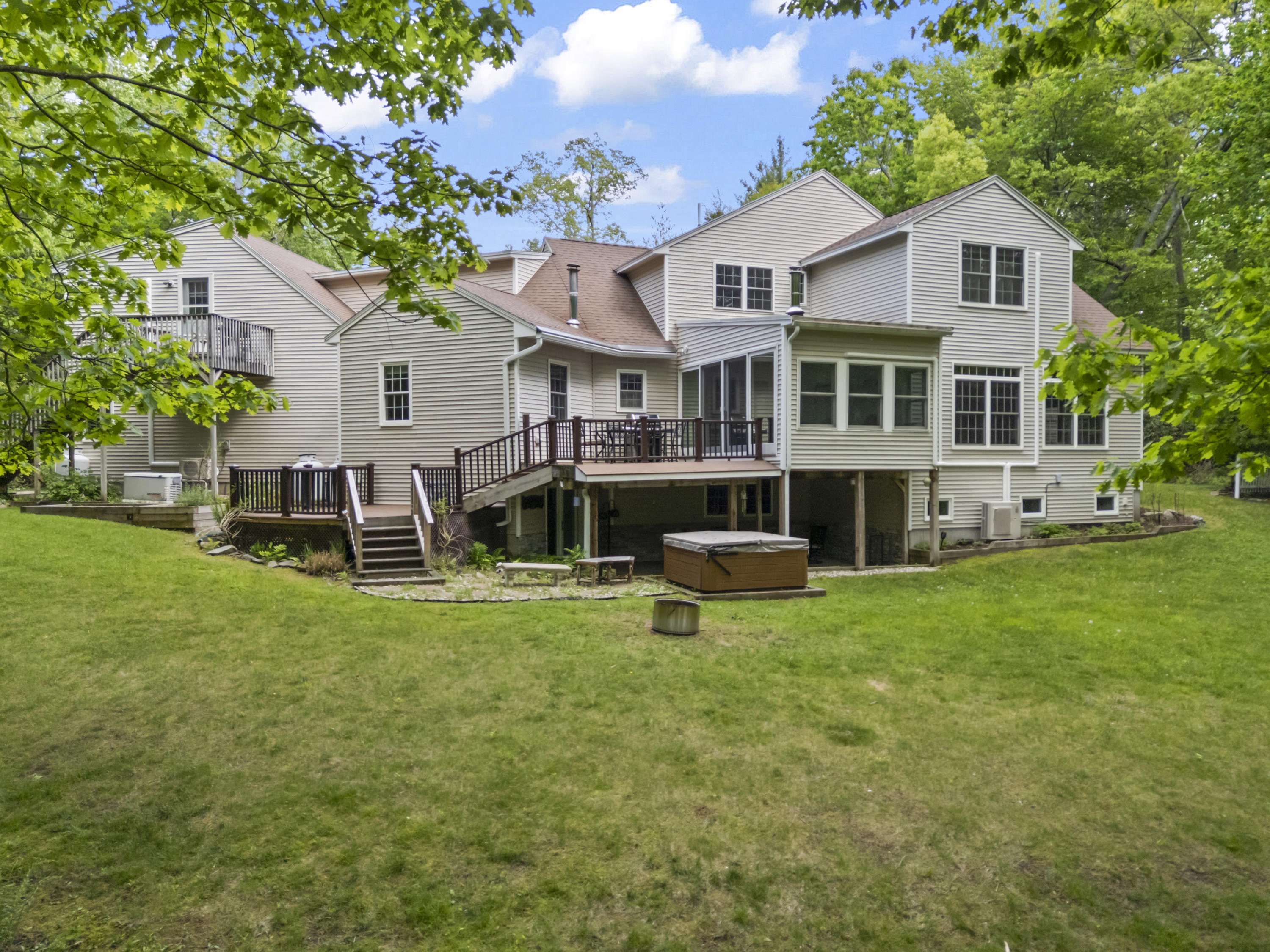 22 Adams Lane