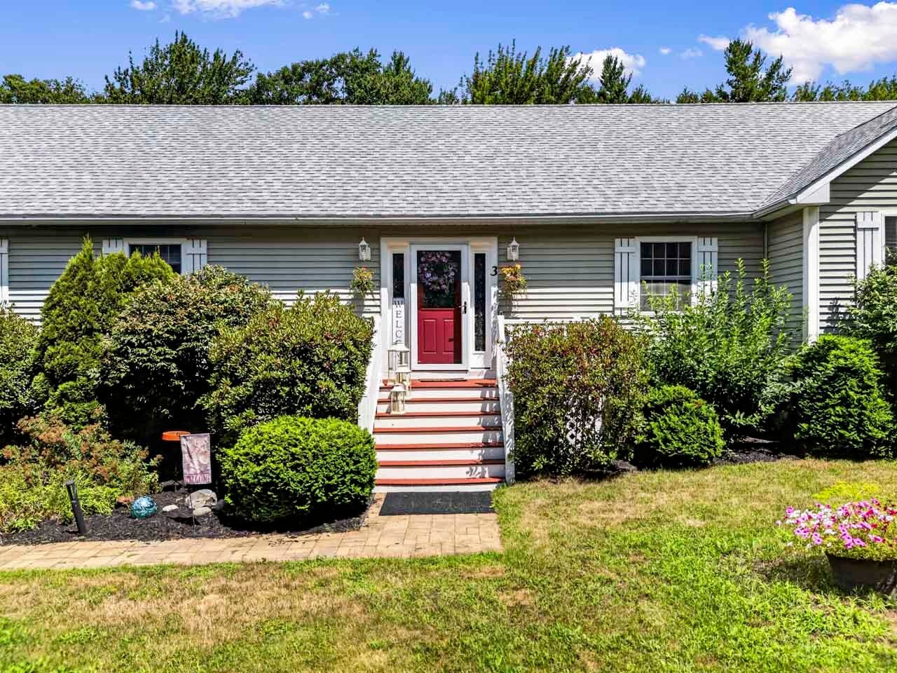 3 Sevigny Avenue