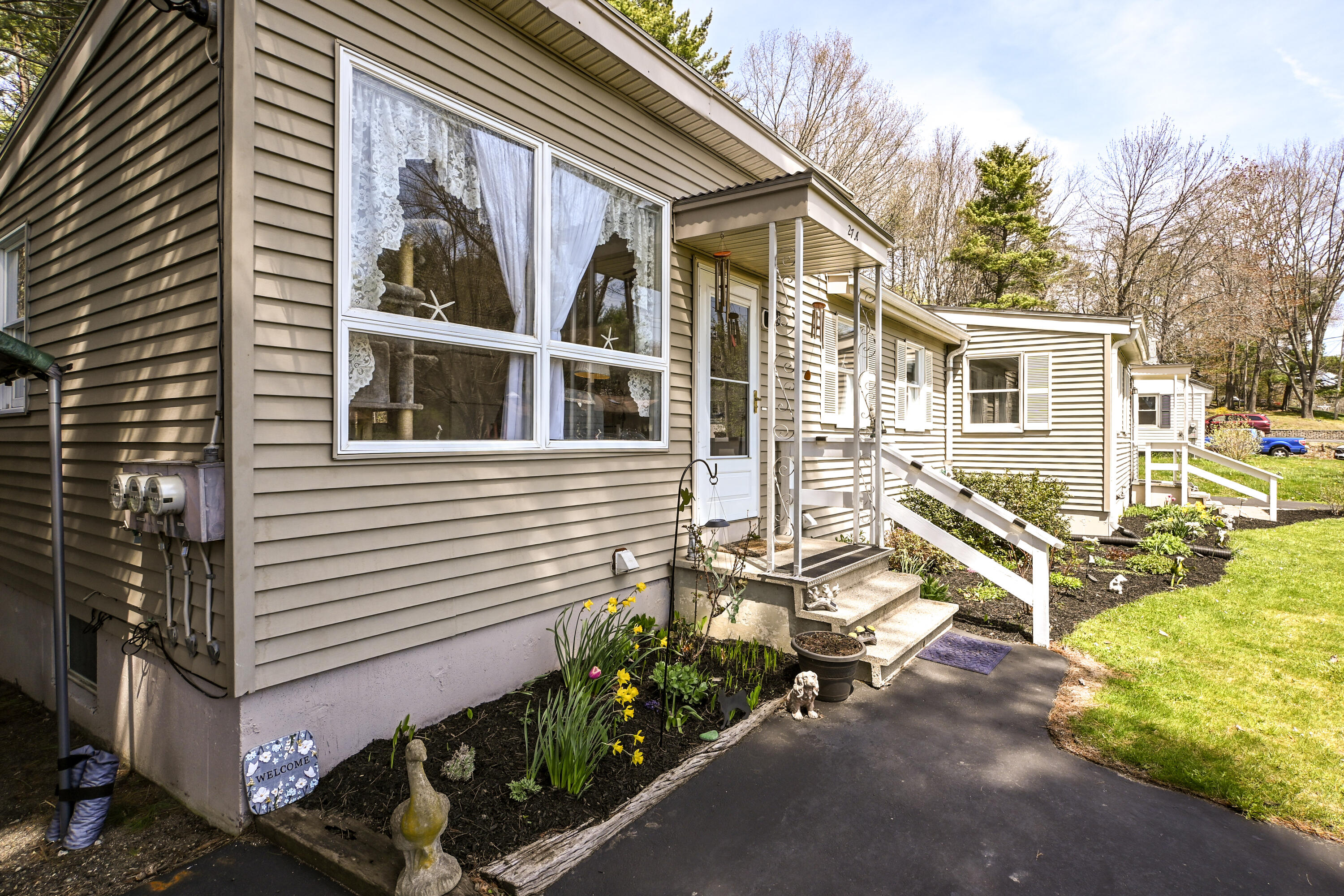 27 Elmwood Drive