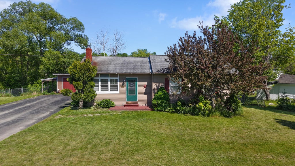 Photo of 157 Raymond Street, Pittsfield, ME 04967 (MLS # 1665948)